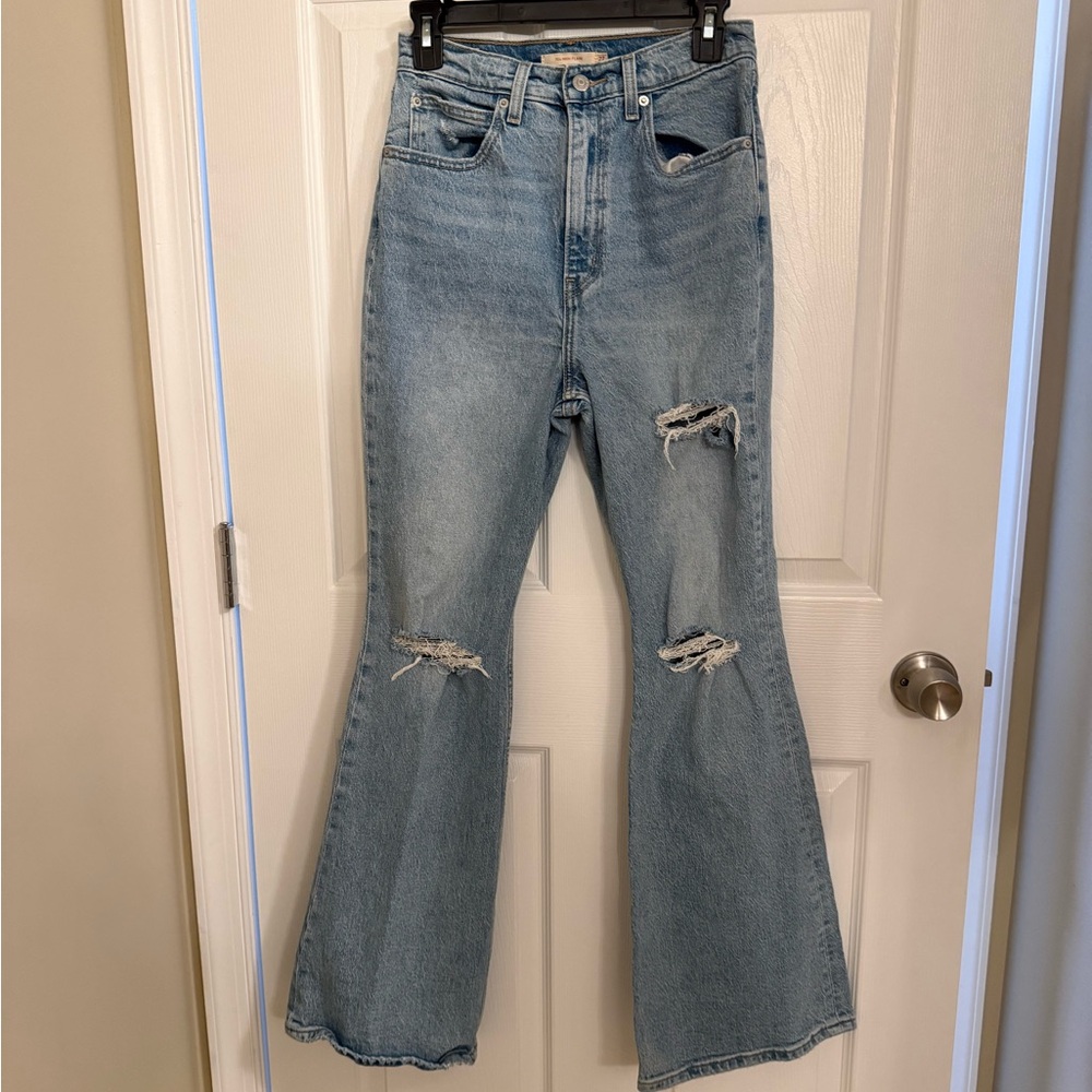 Levi's Premium 70's High Rise Flare Jeans size 28